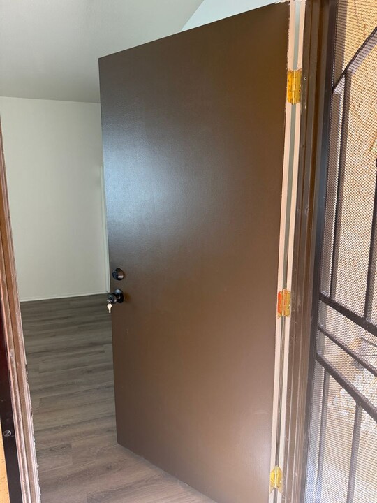 1211 E Appleton St in Long Beach, CA - Building Photo