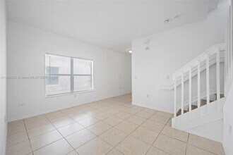 3019 NW 30th Ave in Lauderdale Lakes, FL - Building Photo - Building Photo