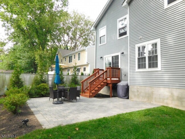 10 Wardell Rd in Livingston, NJ - Building Photo - Building Photo