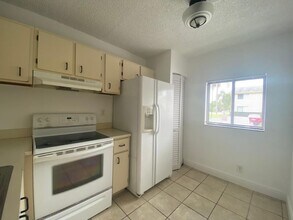 110 NW 60th Ave-Unit -110 NW 60th Ave #7 in Margate, FL - Foto de edificio - Building Photo