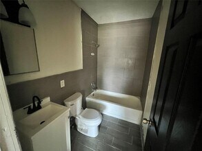 347 SE 6th St in Delray Beach, FL - Foto de edificio - Building Photo