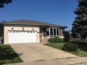 property at 8548 N Overhill Ave