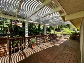 664 Partridge Rd in Grass Valley, CA - Foto de edificio - Building Photo