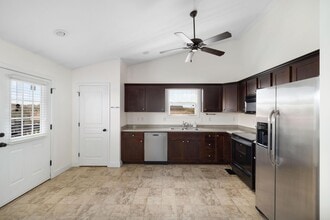 2128 Ida Sue Dr in Jonesborough, TN - Building Photo - Building Photo