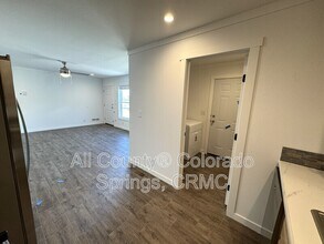 690 E Hahns Peak Ave in Pueblo West, CO - Building Photo - Building Photo