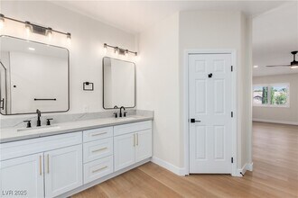 2554 New Morning Ave in Henderson, NV - Building Photo - Building Photo