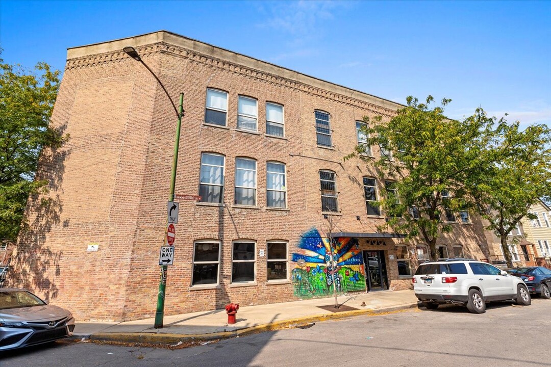 1816 S Bishop St, Unit 201 in Chicago, IL - Foto de edificio