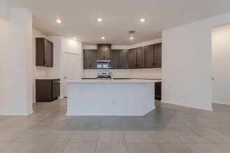 9507 Reinhartz Wy in San Antonio, TX - Building Photo - Building Photo