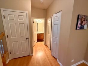 6N329 Whitmore Cir in St. Charles, IL - Building Photo - Building Photo