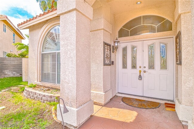 property at 1 Red Fawn Ct