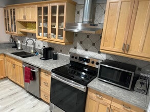 4807 Woodley Ave in Encino, CA - Building Photo - Building Photo