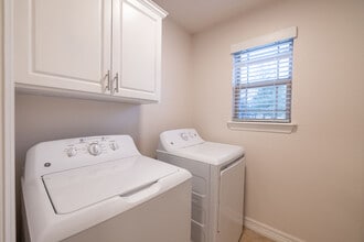 15th Place Townhomes in Rogers, AR - Building Photo - Building Photo