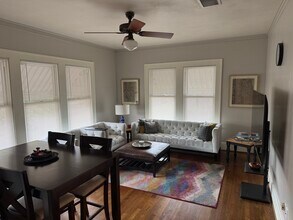 906 Oakley St, Unit farrar in Houston, TX - Foto de edificio - Building Photo