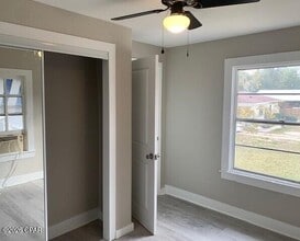 332 N Center Ave in Panama City, FL - Building Photo - Building Photo