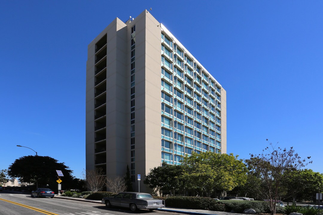 Sorrento Tower in San Diego, CA - Building Photo