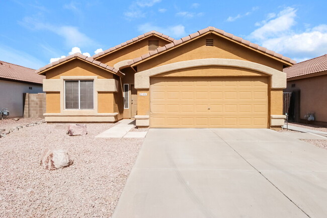 494 N Danyell Dr