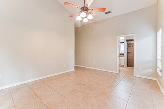 3130 Erskine Dr in Oviedo, FL - Foto de edificio - Building Photo