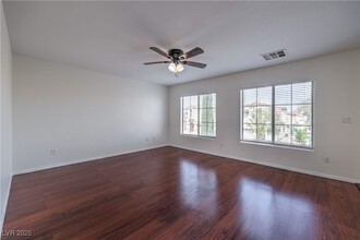 10057 Bonterra Ave in Las Vegas, NV - Building Photo - Building Photo