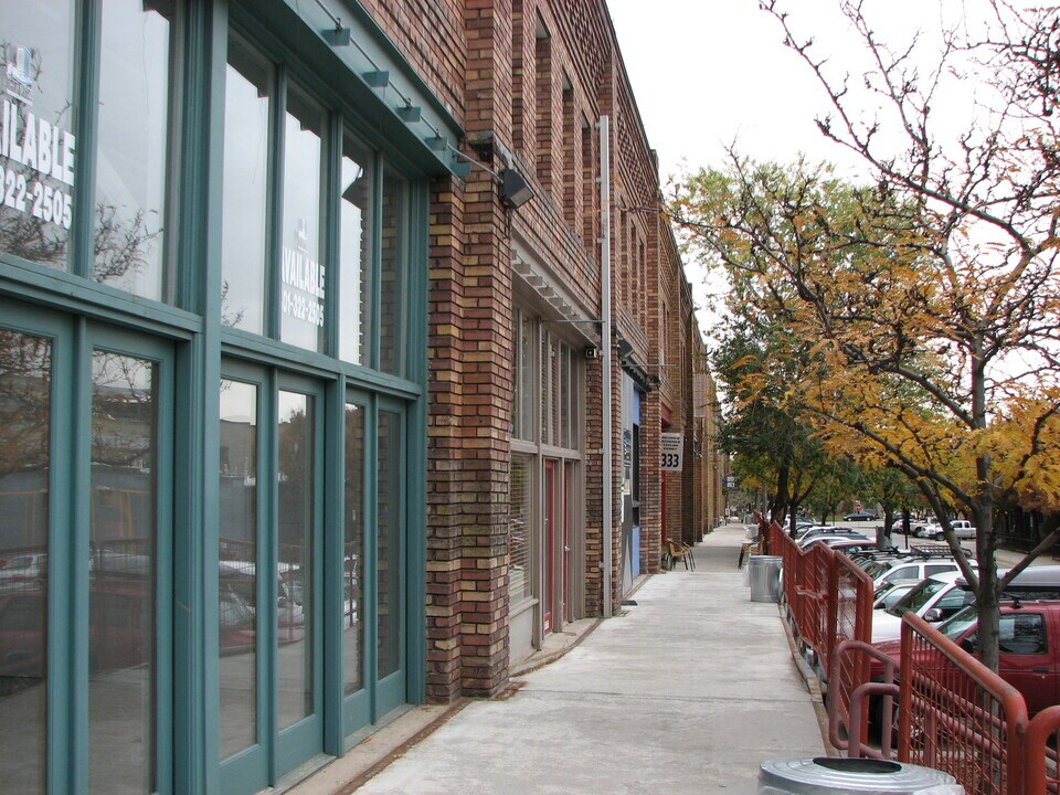 351 Pierpont Ave in Salt Lake City, UT - Building Photo