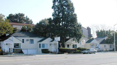 1 Hayward Ave in San Mateo, CA - Foto de edificio - Building Photo