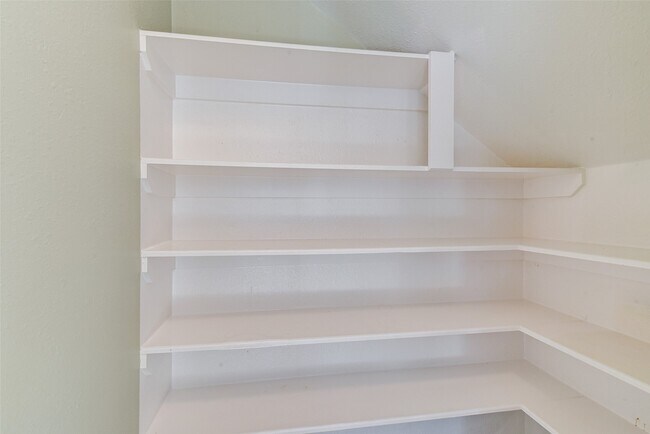 property at 14426 Mooreview Ln