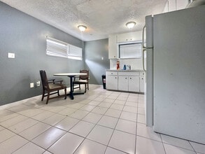 5831 Sun Glo Ave in Port Richey, FL - Building Photo - Building Photo