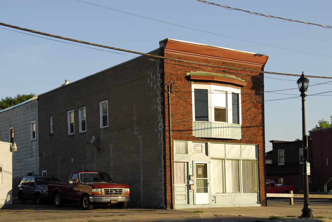 115 Main St in East Rochester, NY - Building Photo