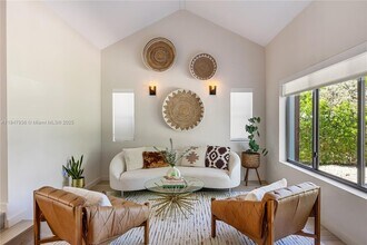 1520 SW 12th Ave in Miami, FL - Building Photo - Building Photo