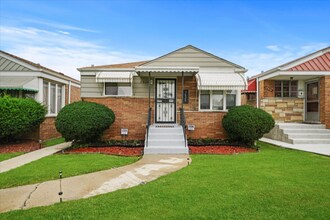 7820 S Sawyer Ave in Chicago, IL - Building Photo - Building Photo
