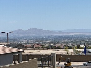 12439 Parkscene Pl in Las Vegas, NV - Building Photo - Building Photo