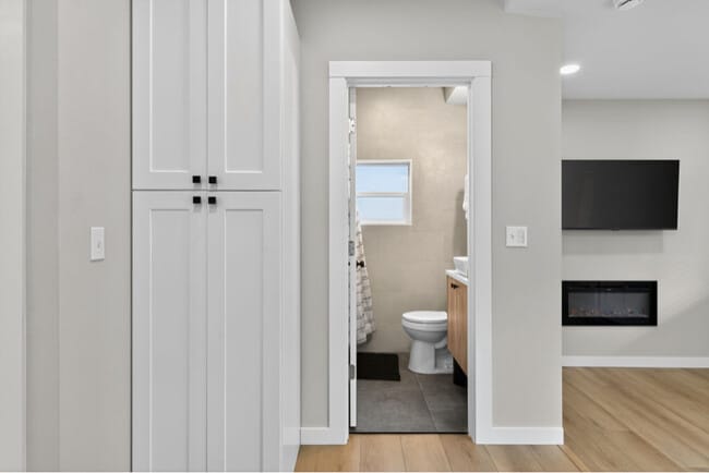 8140 9th Ave SW in Seattle, WA - Building Photo - Building Photo