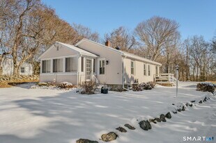 125 Spithead Rd in Waterford, CT - Building Photo