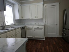 32 Fuller Ave SE in Grand Rapids, MI - Building Photo - Building Photo