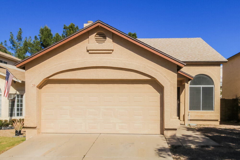 3755 E Broadway Rd in Mesa, AZ - Building Photo