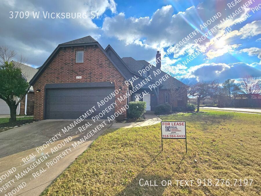 3709 W Vicksburg St in Broken Arrow, OK - Building Photo