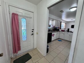 12022 Moonmist Dr in Houston, TX - Building Photo - Building Photo
