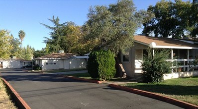 2116 Walnut Ave in Carmichael, CA - Building Photo - Building Photo