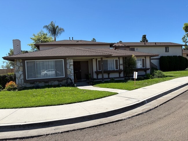 property at 5572 Reno Cir