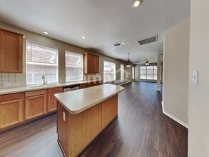 11737 Latania Ln in Fort Worth, TX - Building Photo - Building Photo