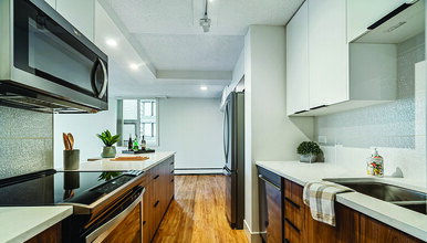 Grid 5 Apartments in Calgary, AB - Building Photo - Building Photo