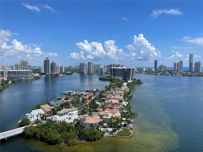 3000 Island Blvd in Aventura, FL - Foto de edificio - Building Photo