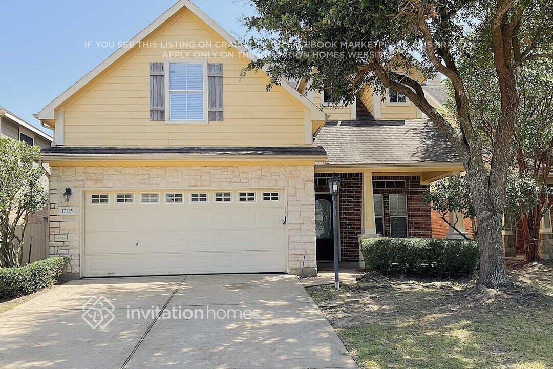 17115 Deaton Mill Dr in Houston, TX - Foto de edificio