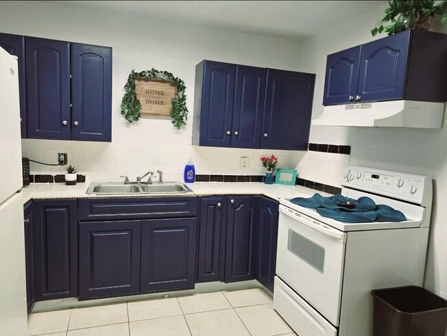 property at 1714 N 17th St