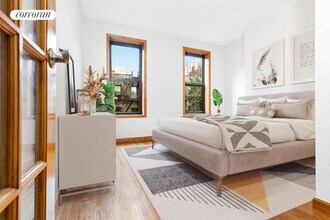 350 E 89th St in New York, NY - Building Photo - Building Photo
