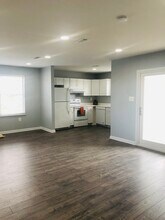 1401 Key Pkwy, Unit A-103 in Frederick, MD - Foto de edificio - Building Photo