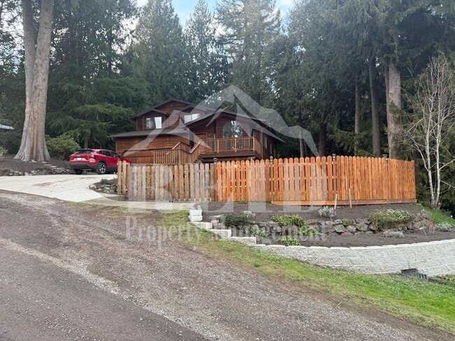 property at 2044 NE Ivy Rd