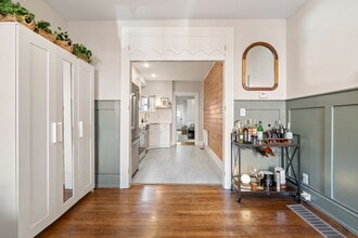 2312 Fitzwater St, Unit A in Philadelphia, PA - Foto de edificio - Building Photo