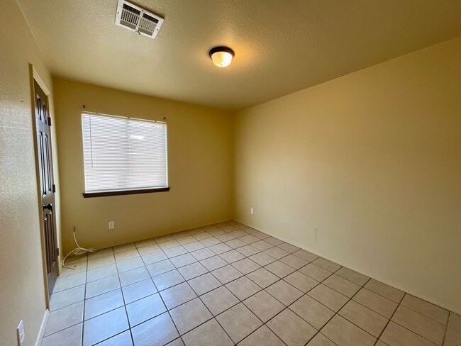 5724 Ybarra Ct in El Paso, TX - Building Photo - Building Photo