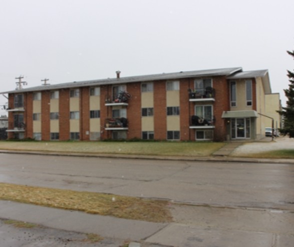 Heidi Ann Apartments in Drayton Valley, AB - Building Photo