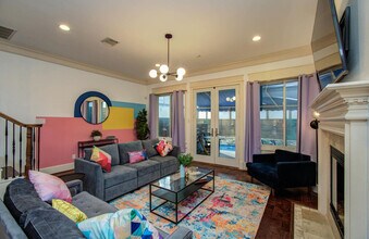 1204 E 29th St, Unit SI ID1018984P in Houston, TX - Foto de edificio - Building Photo